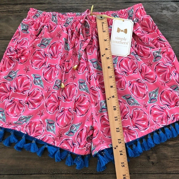NWT Simply Southern S/M Pink Shell Print Pull On Shorts Tassels Beachy New Star - Picture 4 of 7